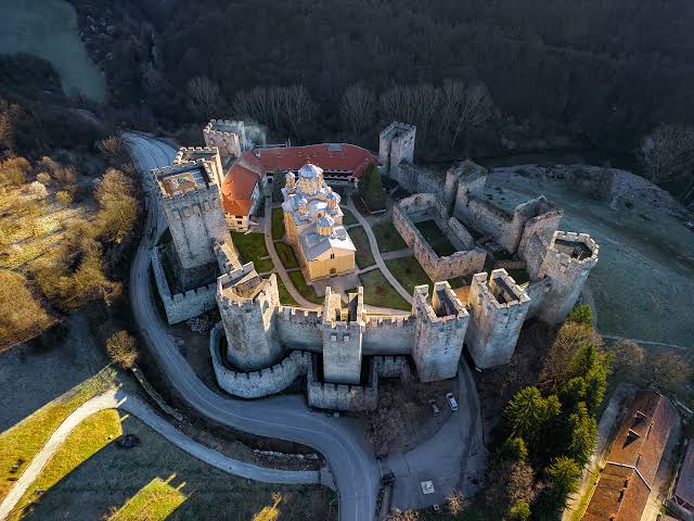 МАЛО ДРУГАЧИЈА СРБИЈА